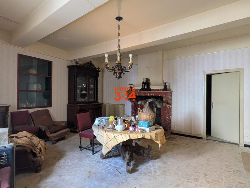 Maison ancienne - 500 m² - 15 pièces