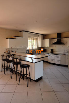 Maison - 172 m² - 5 pièces