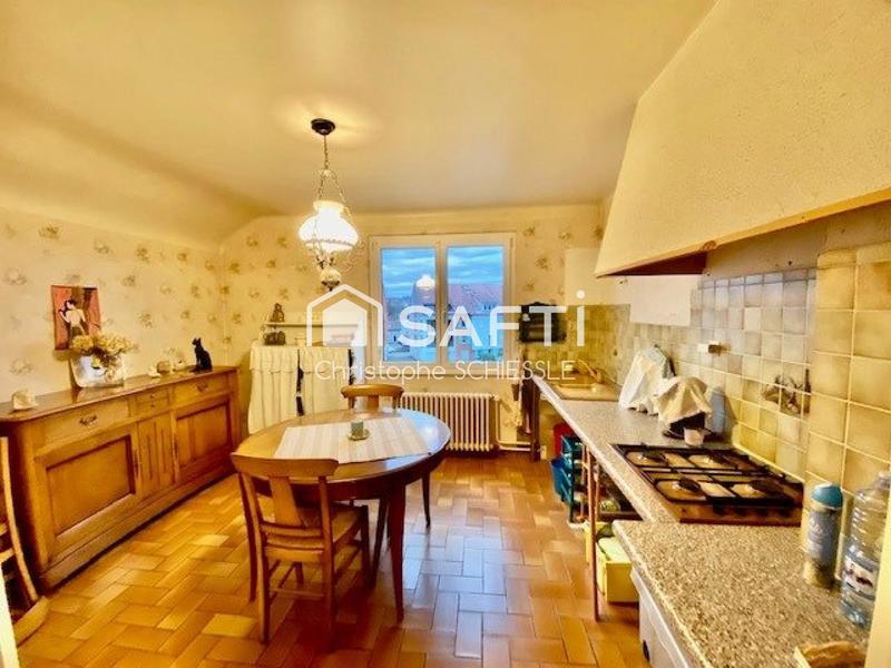 Maison - 150 m² - 8 pièces