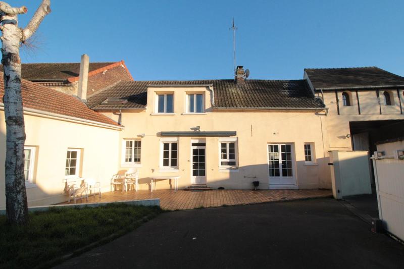 Maison - 159 m² - 7 pièces