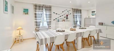 Maison - 153 m² - 7 pièces