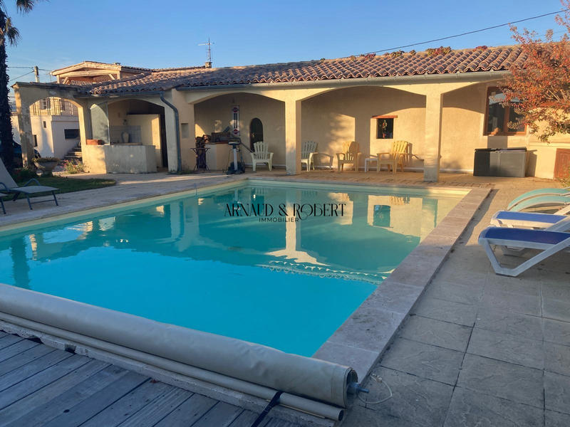 Maison ancienne - 238 m² - 8 pièces