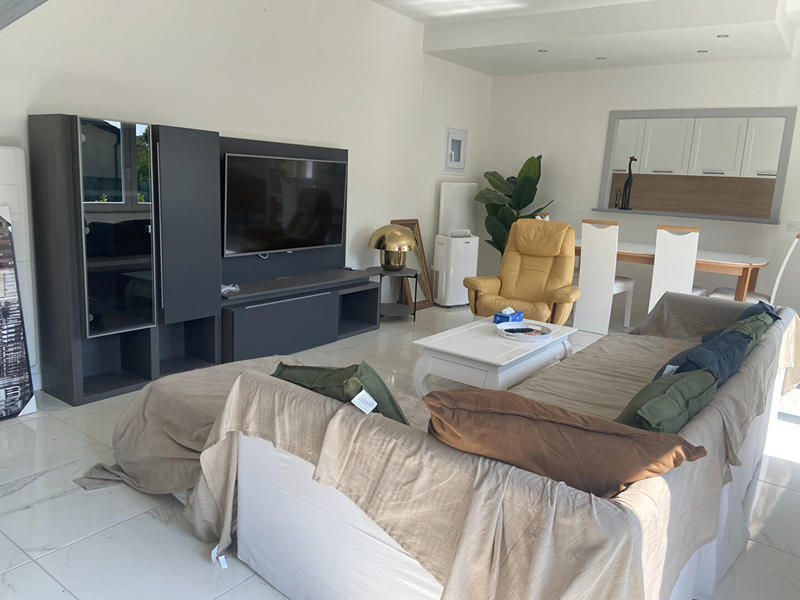 Maison - 93 m² - 4 pièces