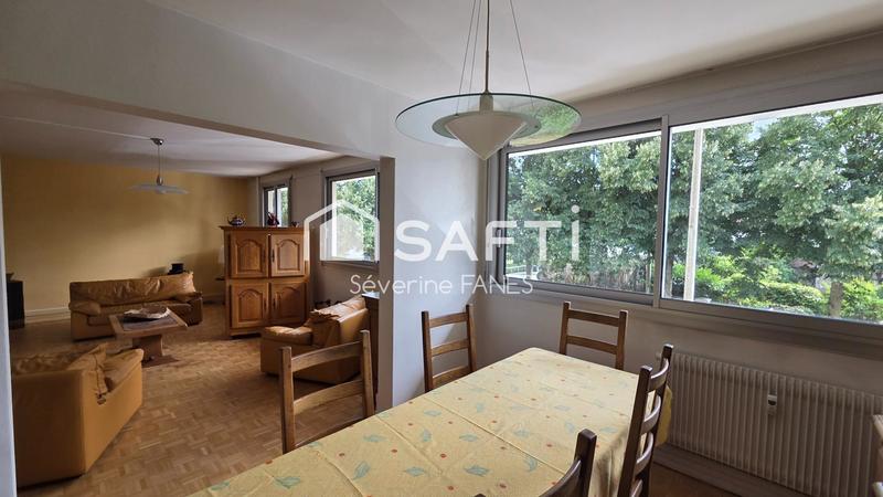 Appartement - 99 m² - 4 pièces