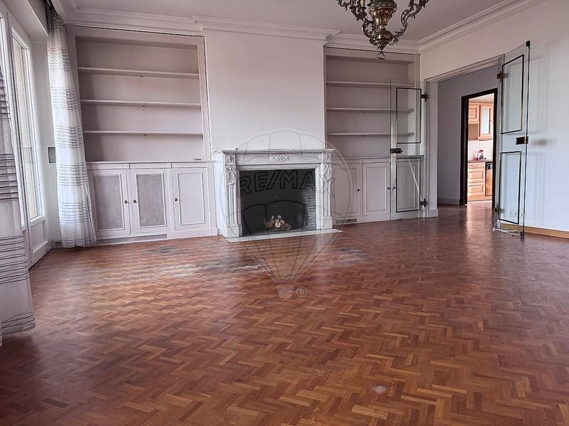 Appartement - 100 m² - 4 pièces