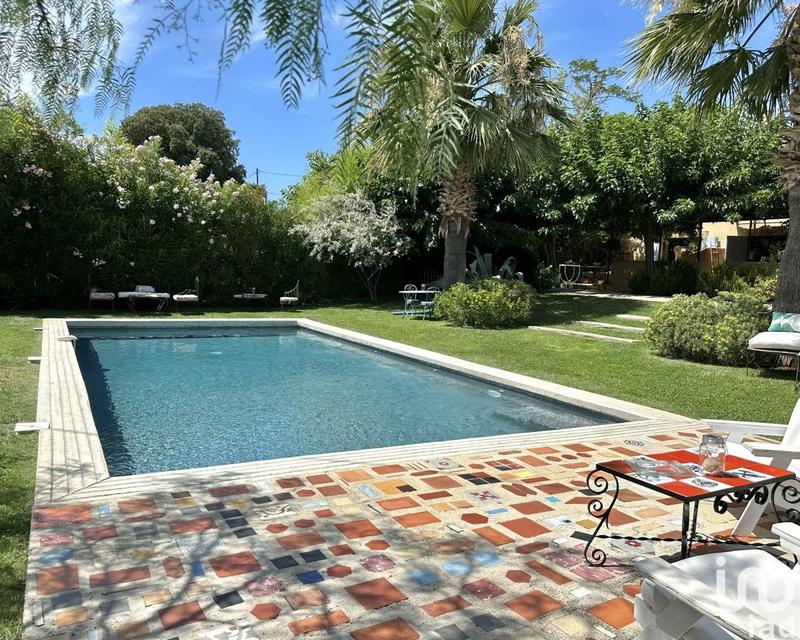 Maison - 380 m² - 11 pièces