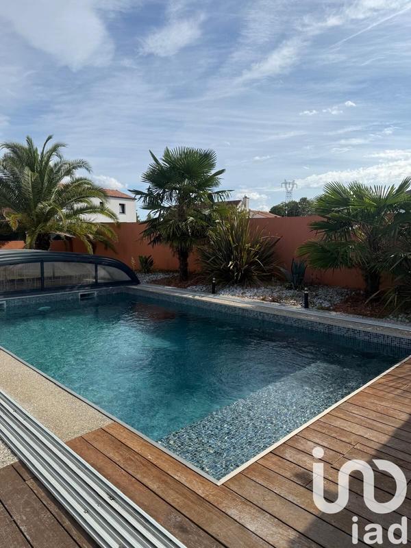 Maison - 182 m² - 7 pièces