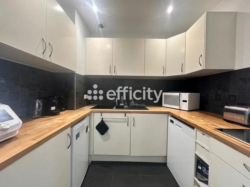 Appartement - 65 m² - 2 pièces