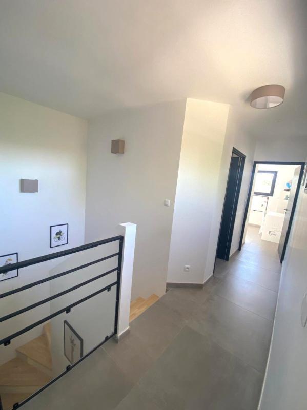 Villa - 119 m² - 6 pièces