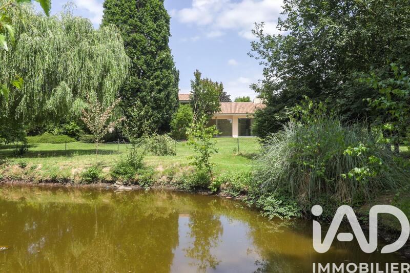 Maison de maîtres - 182 m² - 8 pièces