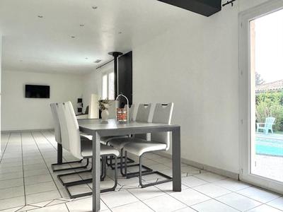 Propriété - 124 m² - 5 pièces