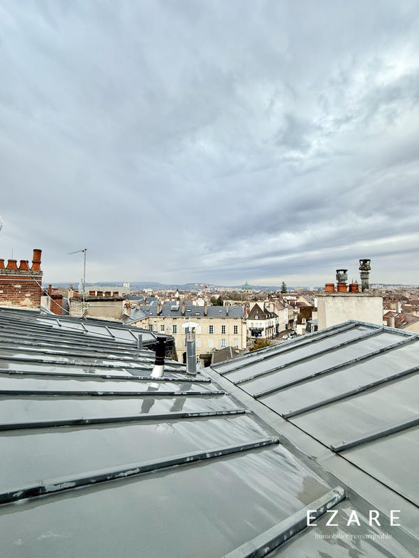 Appartement - 98 m² - 4 pièces