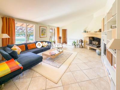 Villa - 240 m² - 7 pièces