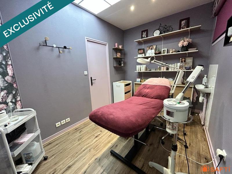 Local commercial - 67 m² - 4 pièces