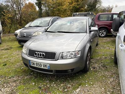 Audi A4 II 1.6l 102cv Vente a Marchand