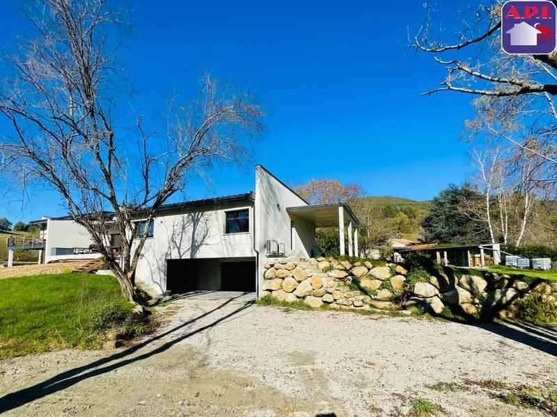 Maison contemporaine - 180 m² - 4 pièces