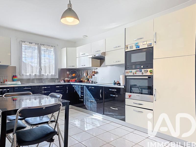 Maison - 175 m² - 7 pièces