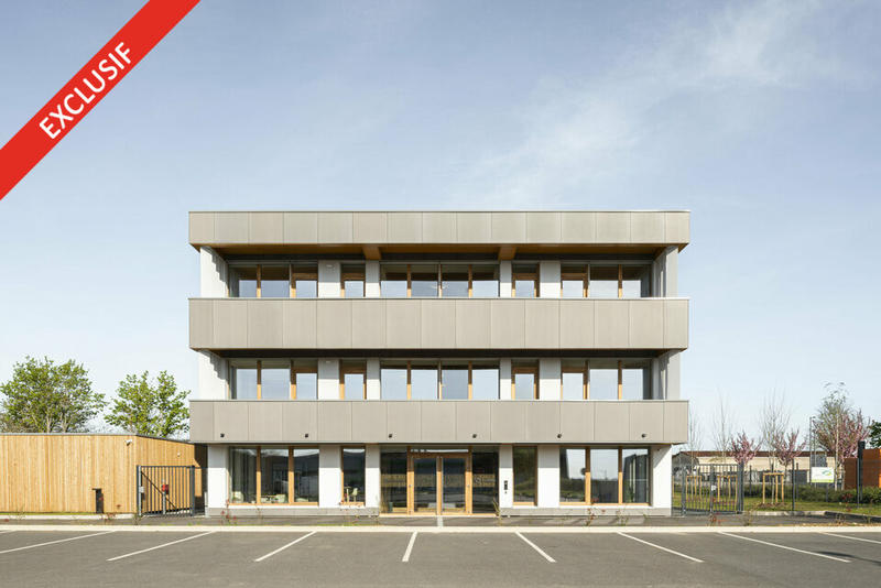Bureau - 1 800 m²