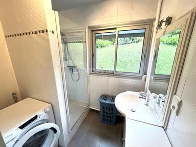 Chambre - 77 m² - 5 pièces