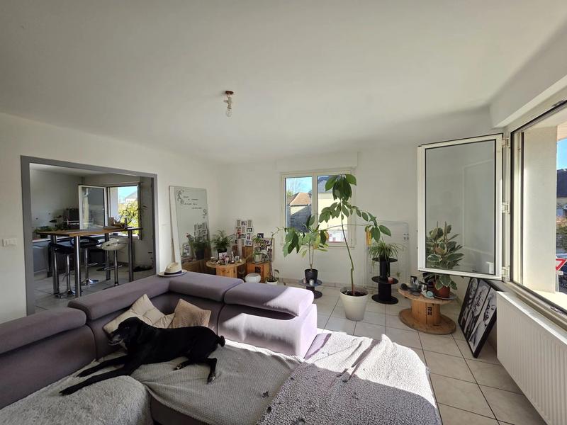 Appartement - 100 m² - 4 pièces