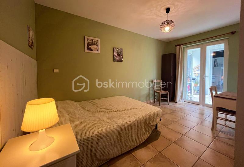 Maison - 265 m² - 13 pièces