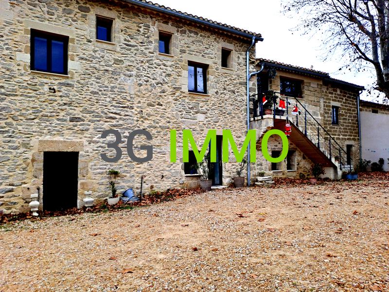 Corps de ferme - 198 m² - 9 pièces