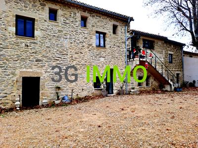 Corps de ferme - 198 m² - 9 pièces