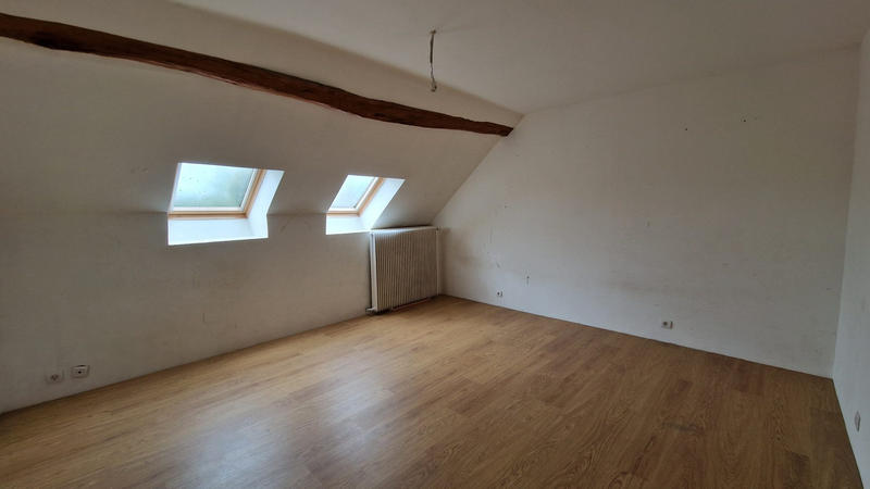 Maison - 240 m² - 8 pièces