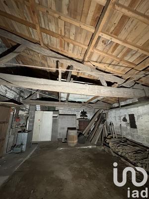 Maison - 334 m² - 5 pièces