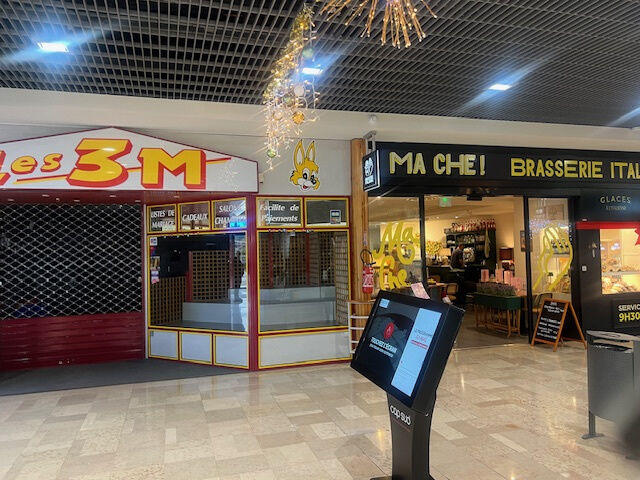 Magasins - 229 m²