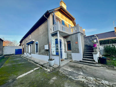 Maison - 145 m² - 5 pièces