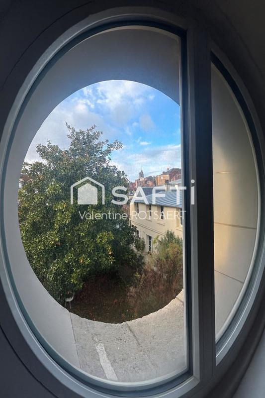 Hôtel particulier - 590 m² - 16 pièces