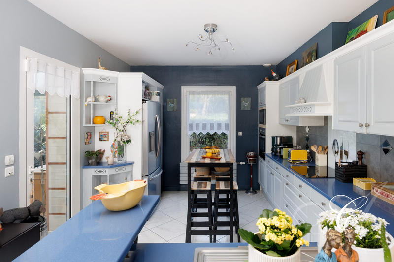 Maison traditionnelle - 171 m² - 7 pièces