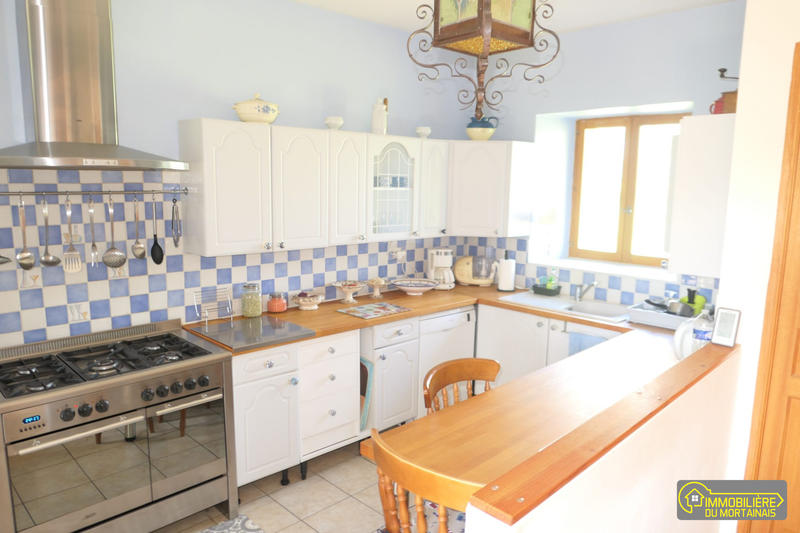 Maison - 140 m² - 6 pièces