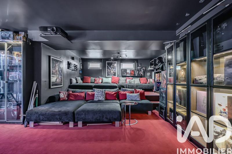 Maison - 273 m² - 8 pièces