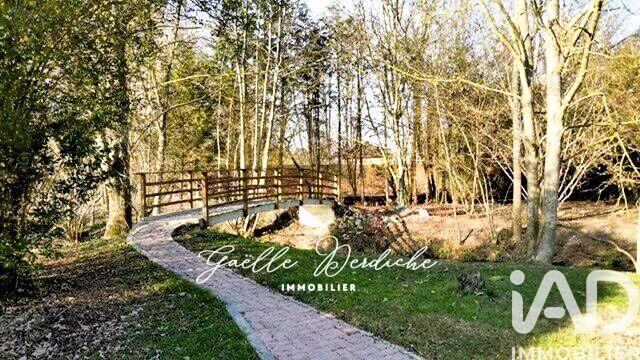 Maison - 210 m² - 6 pièces