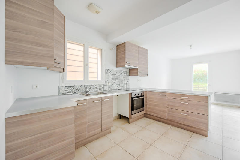 Maison - 92 m² - 4 pièces