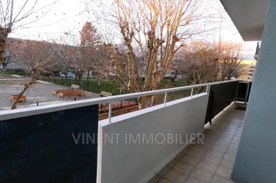 Appartement - 77 m² - 4 pièces