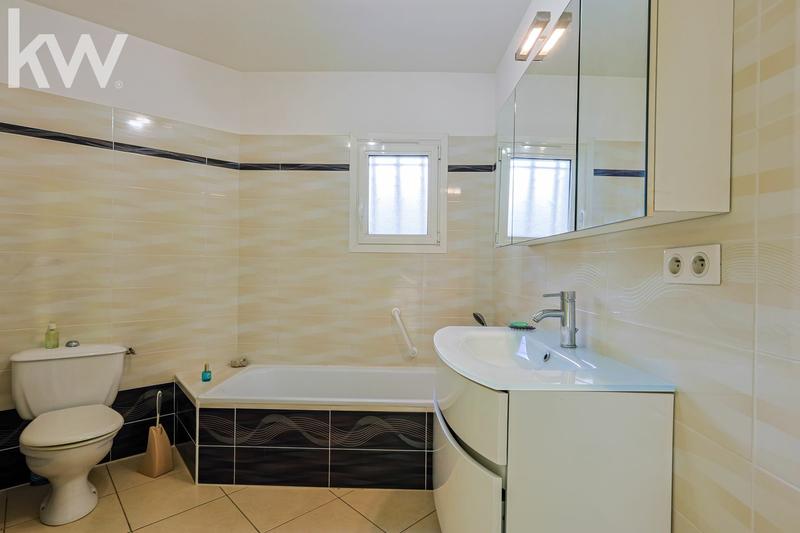 Maison - 135 m² - 6 pièces