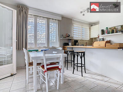 Maison - 94 m² - 5 pièces