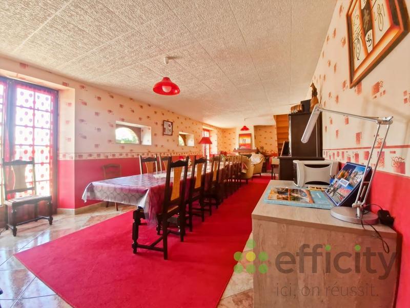 Maison - 180 m² - 7 pièces