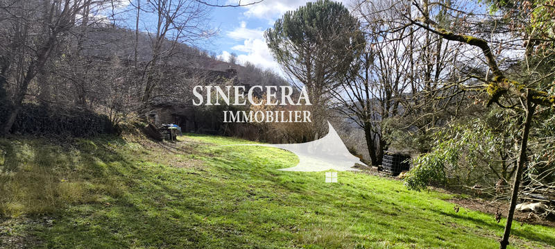 Maison - 230 m² - 5 pièces