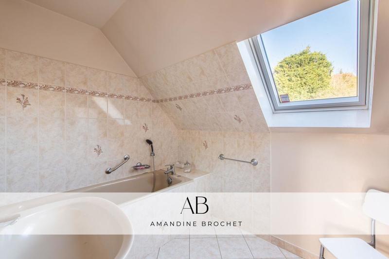 Maison - 163 m² - 6 pièces