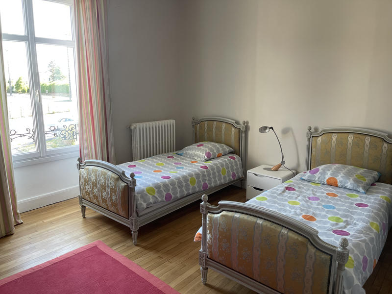 Maison - 350 m² - 14 pièces