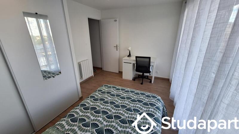 Chambre - 11 m² - 1 pièce