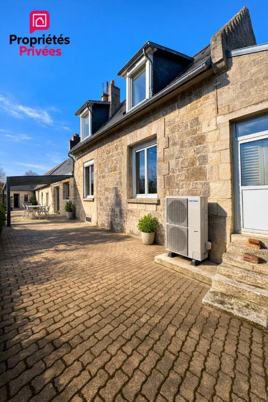 Maison - 180 m² - 8 pièces