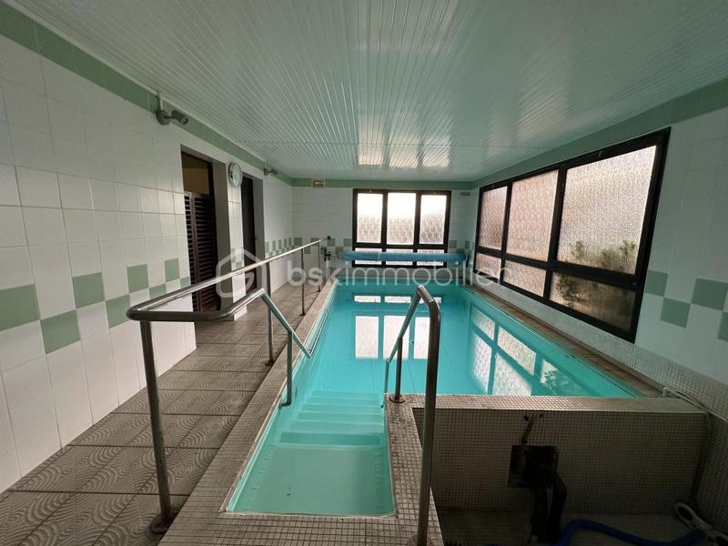 Bureau - 219 m² - 10 pièces