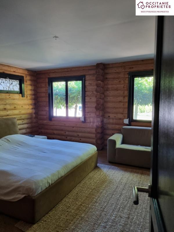 Maison de bois - 180 m² - 5 pièces