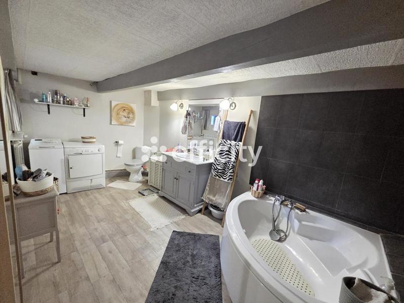 Maison - 160 m² - 5 pièces