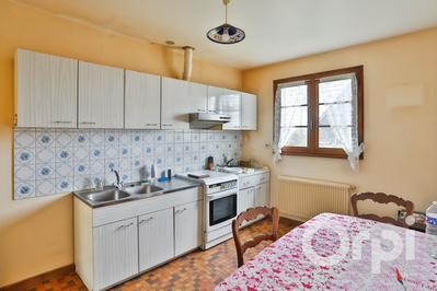 Maison - 90 m² - 5 pièces